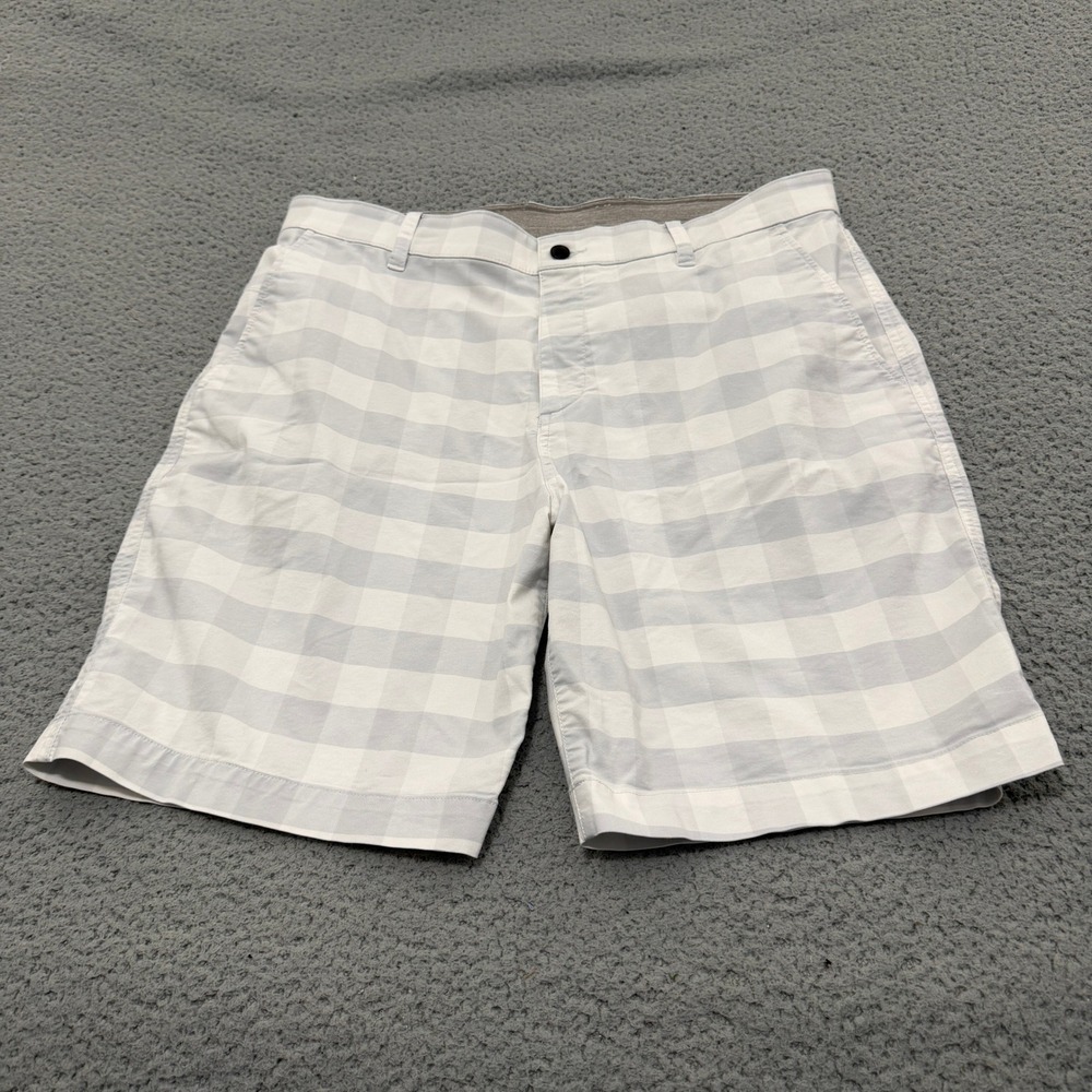 Nike Dri-FIT Golf Shorts Mens 36 Grey White Buffalo Plaid Gingham Stretch